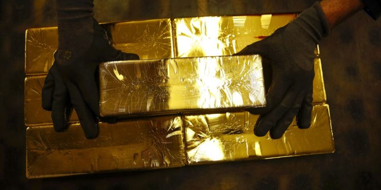 Giá vàng ngày 26/08: vàng thế giới tăng nhẹ sáng đầu tuần