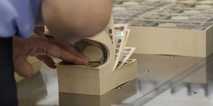 Đồng yên tăng mạnh trở lại sau khi giảm trước đó