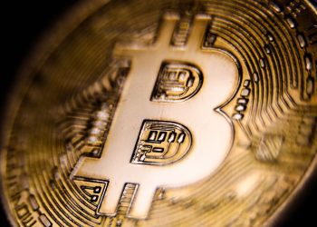 221213134904-bitcoin