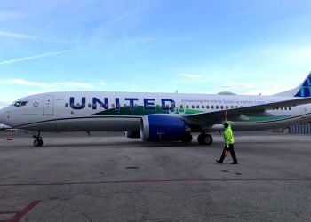 United Airlines vượt ước tính doanh thu, có kế hoạch mua lại 1,5 tỷ USD cổ phiếu