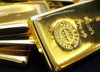 Giá vàng ngày 18/10: vàng thế giới lập kỷ lục mới