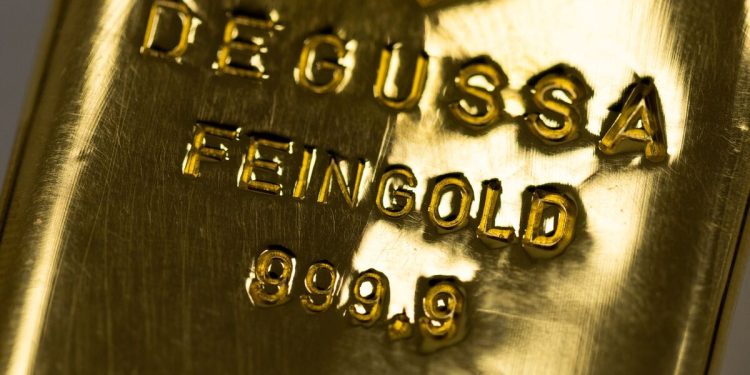 Giá vàng ngày 04/10: vàng thế giới ổn định vì áp lực đồng USD