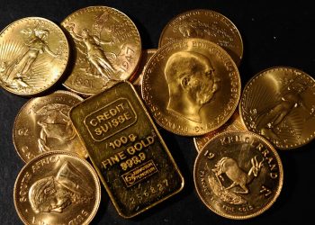 Giá vàng ngày 31/10: vàng thế giới liên tiếp lập kỷ lục mới