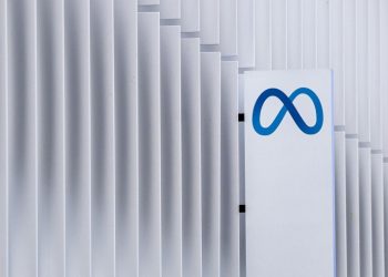 Meta báo cáo thu nhập vượt ước tính