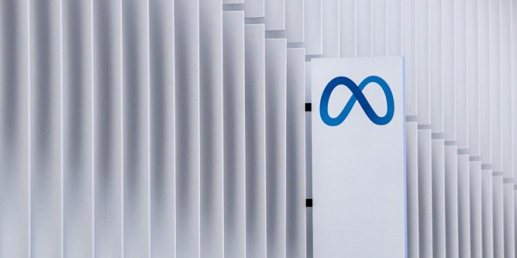 Meta báo cáo thu nhập vượt ước tính