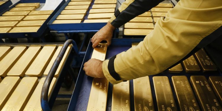 Giá vàng ngày 19/11: vàng SJC tiếp tục tăng 1 triệu đồng/lượng