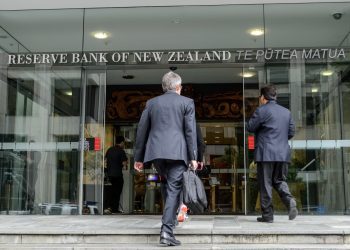 Ngân hàng Trung ương New Zealand cắt giảm lãi suất thêm 0,5%