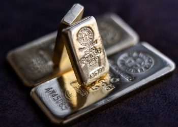 Giá vàng ngày 30/12: vàng SJC giảm 100.000 – 200.000 đồng/lượng