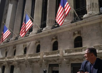 Thị trường chứng khoán Hoa Kỳ năm 2025 được kỳ vọng mạnh mẽ sau 2 năm bùng nổ liên tiếp