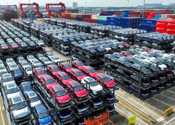 Doanh số bán xe điện toàn cầu tăng 25% trong năm 2024