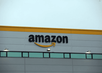 Cổ phiếu Amazon giảm khi tăng trưởng đám mây chậm lại