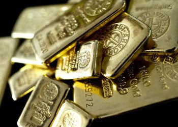 Giá vàng ngày 27/03: vàng thế giới giảm nhẹ khi đồng USD tăng