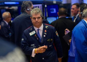 Phố Wall tăng điểm nhờ cổ phiếu công nghệ thúc đẩy