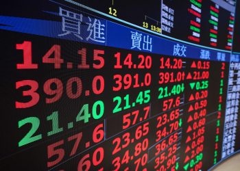 Chứng khoán châu Á giảm do dữ liệu trái chiều của Trung Quốc