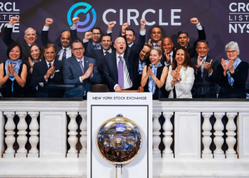 Cổ phiếu Circle tăng vọt trong màn chào sân bùng nổ trên NYSE