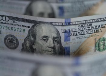 Đồng USD ổn định sau đợt tăng giá, tập trung vào cuộc đàm phán thương mại Mỹ-Trung