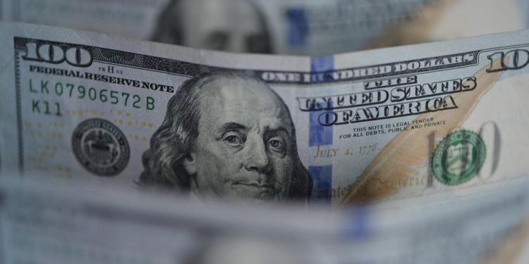 Đồng USD ổn định sau đợt tăng giá, tập trung vào cuộc đàm phán thương mại Mỹ-Trung