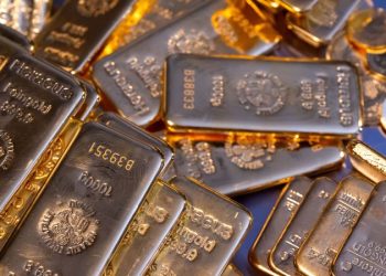 Giá vàng ngày 18/07: vàng SJC tiếp tục đi ngang 