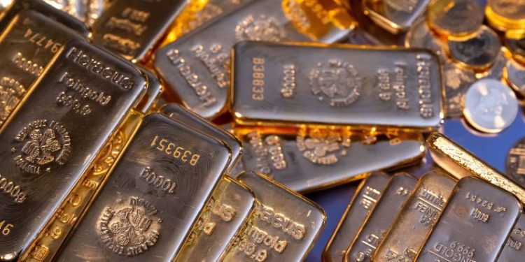 Giá vàng ngày 18/07: vàng SJC tiếp tục đi ngang