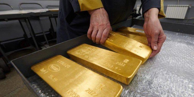 Giá vàng ngày 23/07: vàng thế giới điều chỉnh nhẹ