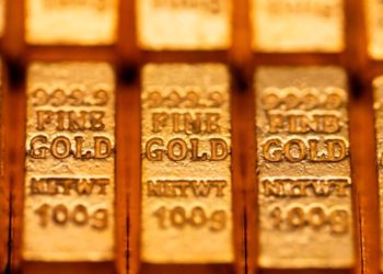 Giá vàng ngày 14/10: vàng thế giới vượt 4.100 USD/ounce