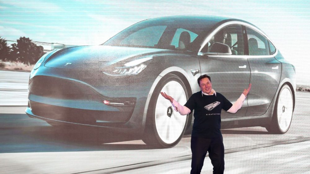tesla 3443