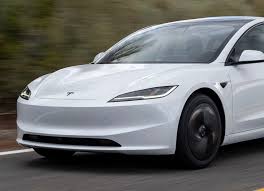 Tesla ra mắt phiên bản giá rẻ của Model 3 và Model Y