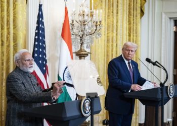 Ông Trump dọa áp thuế khủng với Ấn Độ nếu không ngừng mua dầu Nga