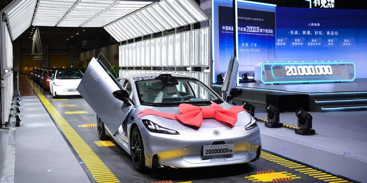 Doanh số xe điện toàn cầu đạt kỷ lục tháng 9 nhờ nhu cầu mạnh từ Trung Quốc và Mỹ