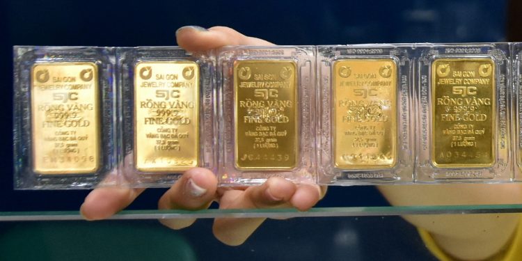 Giá vàng ngày 22/12: vàng SJC vượt 157 triệu đồng/lượng