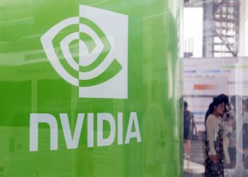 Nvidia cân nhắc tăng sản lượng chip AI H200 khi nhu cầu từ Trung Quốc vượt cung