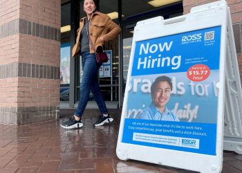 Việc làm tư nhân Mỹ giảm mạnh trong tháng 11