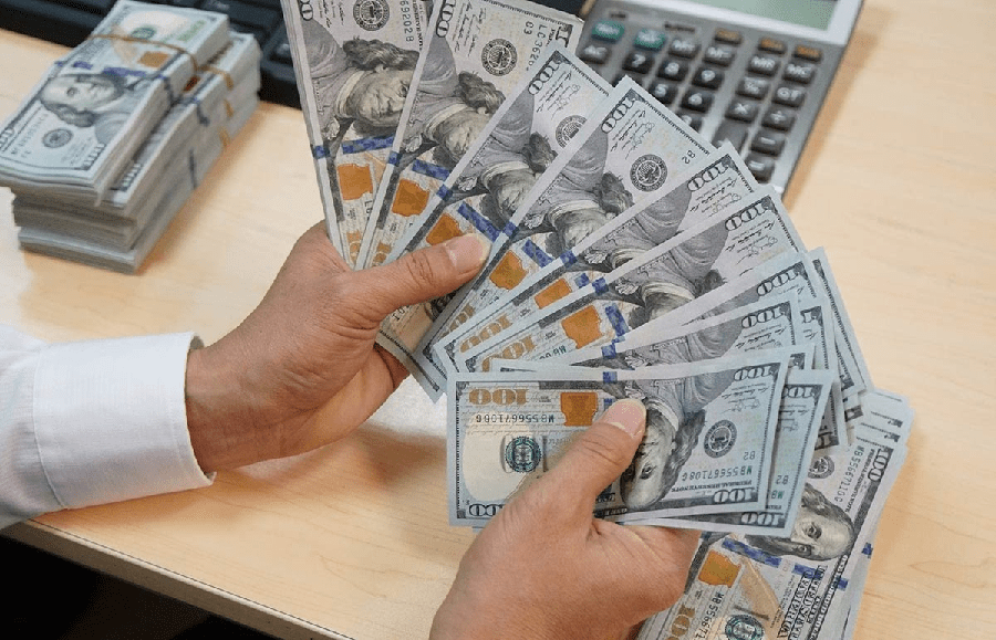 Đồng USD lao dốc mạnh vào đầu tuần