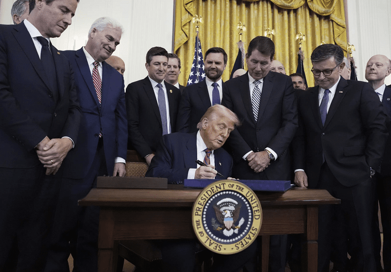 Tổng thống Donald Trump ký quyết định rút Mỹ khỏi 66 tổ chức quốc tế