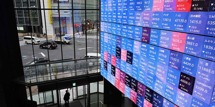 Chứng khoán châu Á mở cửa tăng điểm khi nhà đầu tư hướng tới tuần dữ liệu kinh tế dày đặc