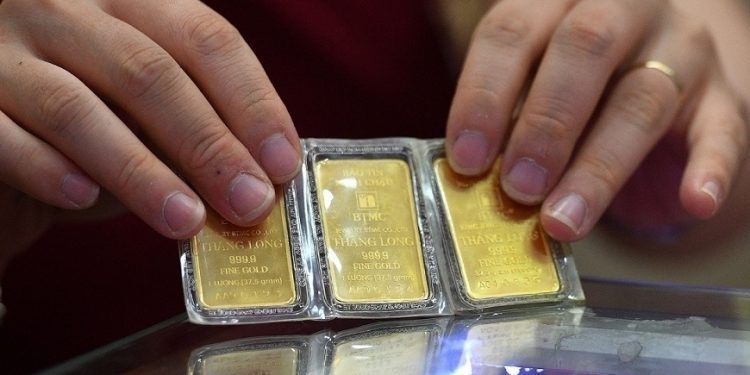 Giá vàng ngày 20/01: vàng SJC giữ nguyên 165 triệu/lượng