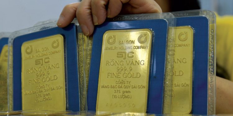 Giá vàng ngày 09/04: Vàng trong nước và thế giới đồng loạt giảm mạnh