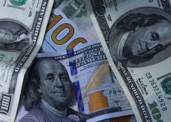 USD bứt phá, giá dầu tăng vọt khi hy vọng hòa bình Trung Đông vụt tắt