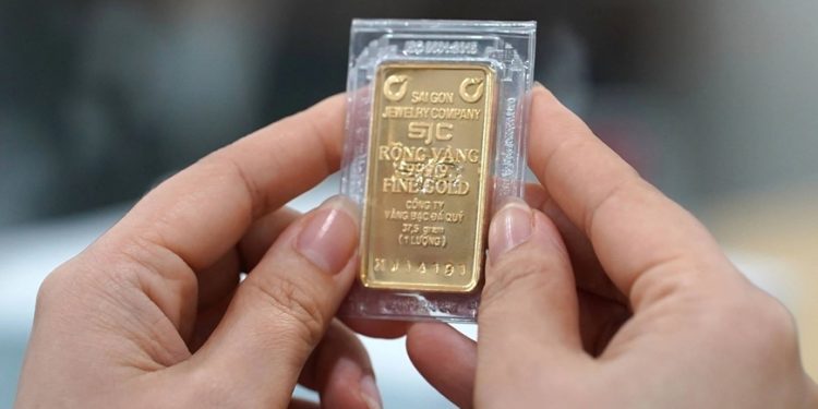 Giá vàng ngày 05/06: Vàng SJC bốc hơi tới 1 triệu đồng/lượng chỉ sau một đêm